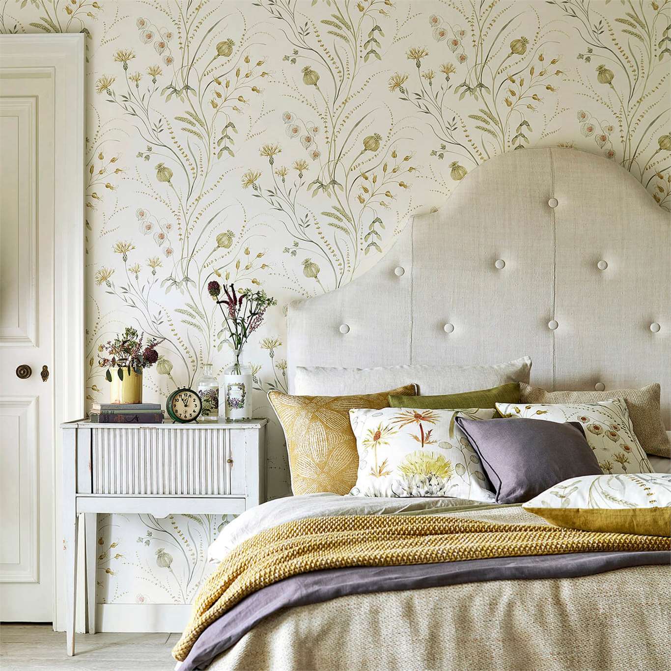 Willow Bloom Home Harvest Wallpaper