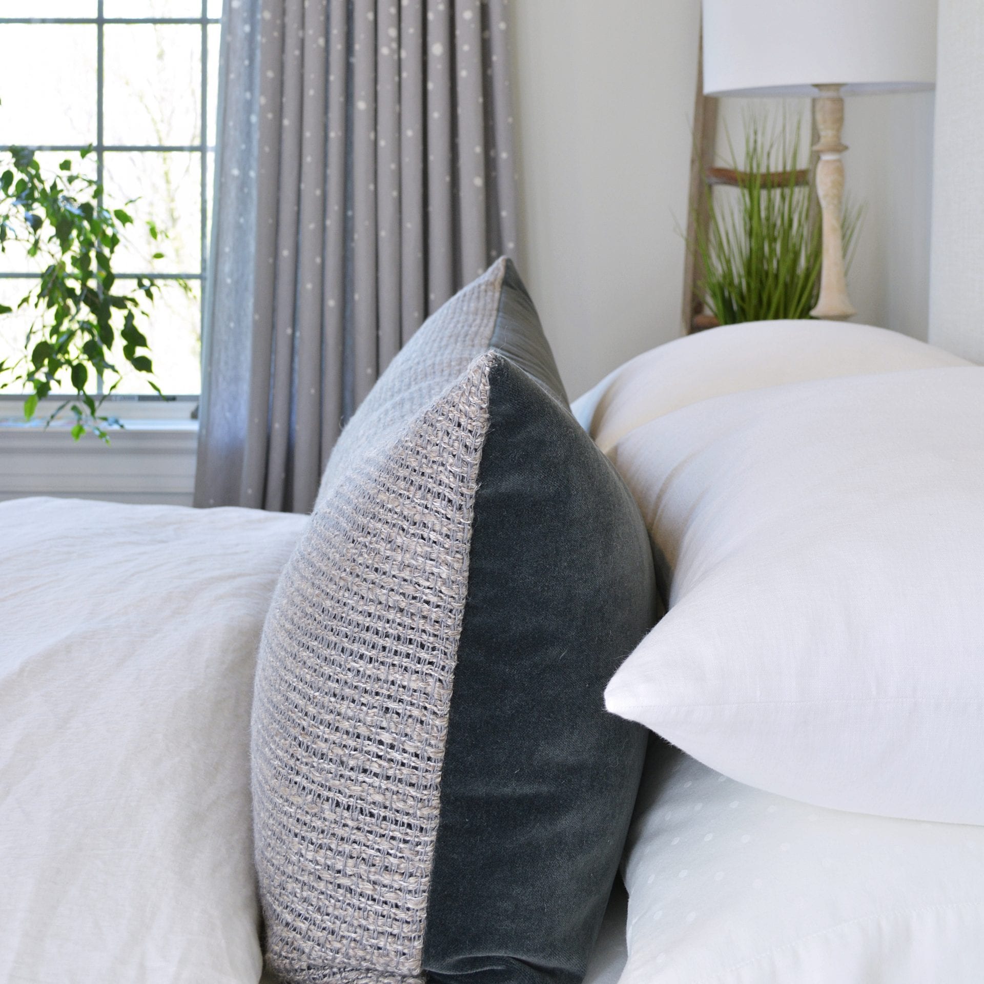 Ferris Lumbar Pillow - Image 4