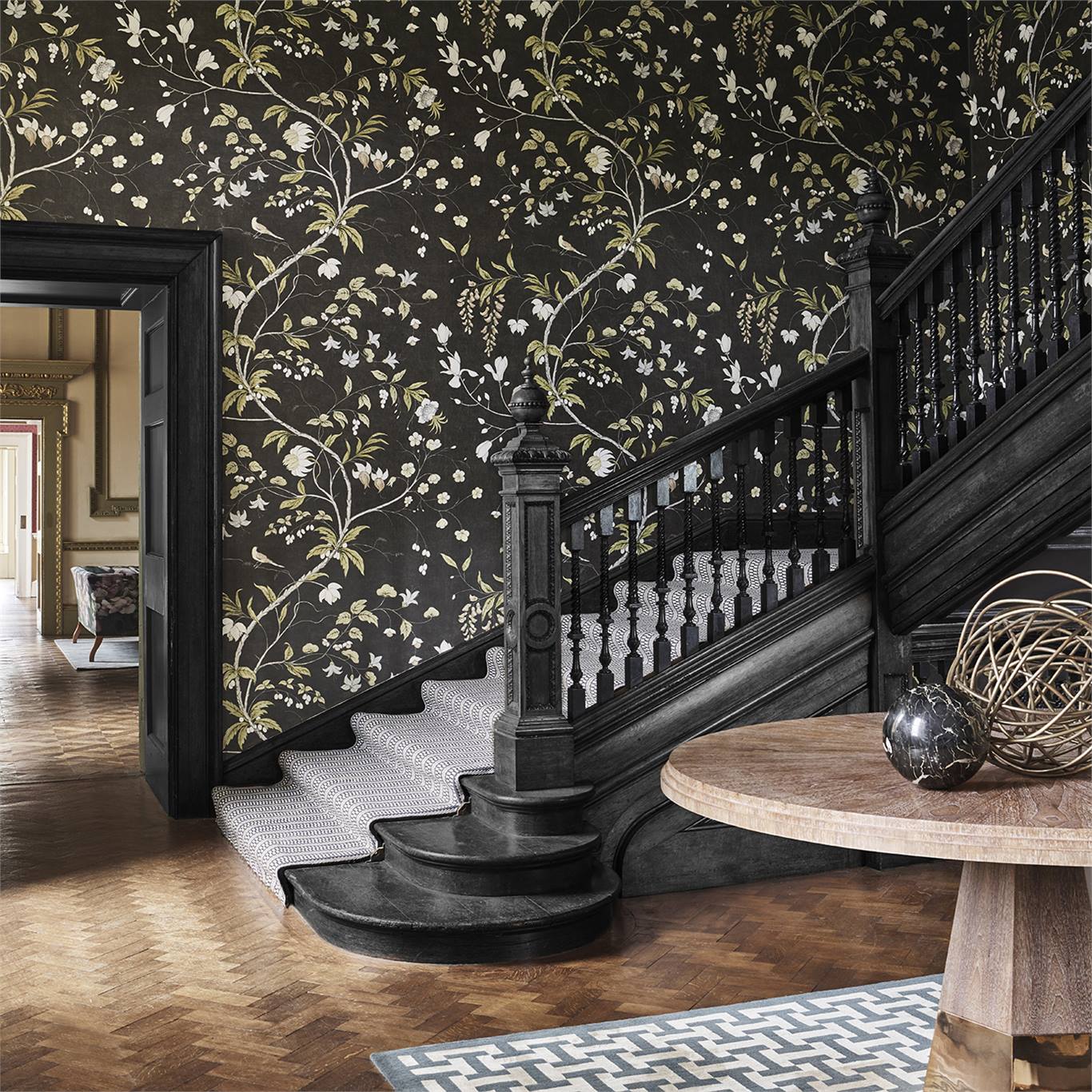 Willow Bloom Home Chambalon Antique Gold:Vine Black Wallpaper