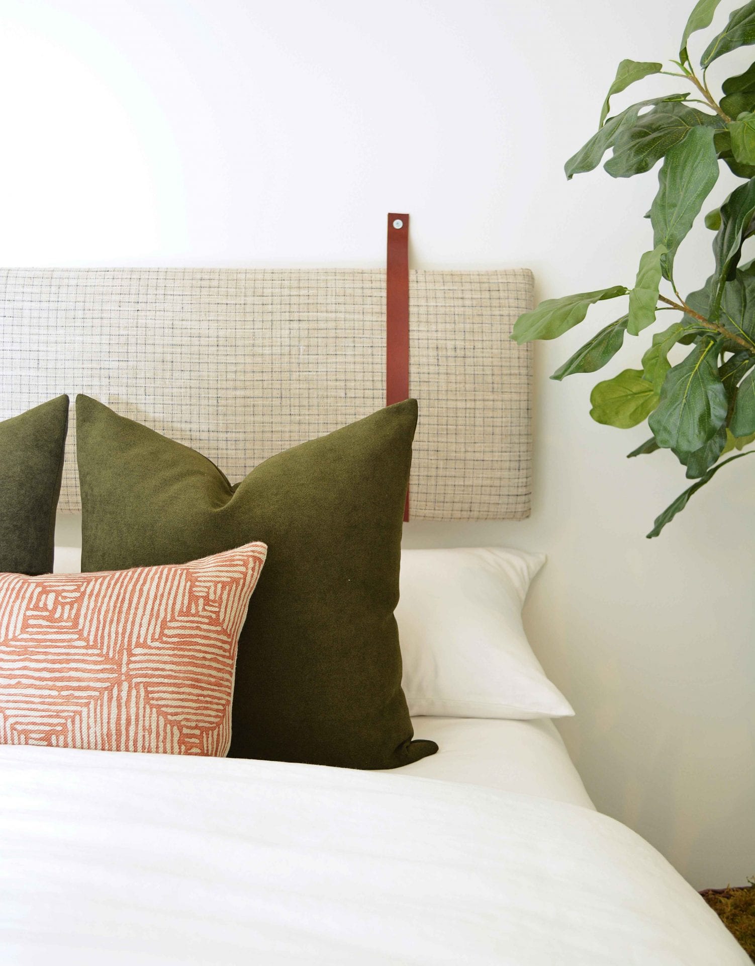 Willow Bloom Home Vince Cushion Headboard