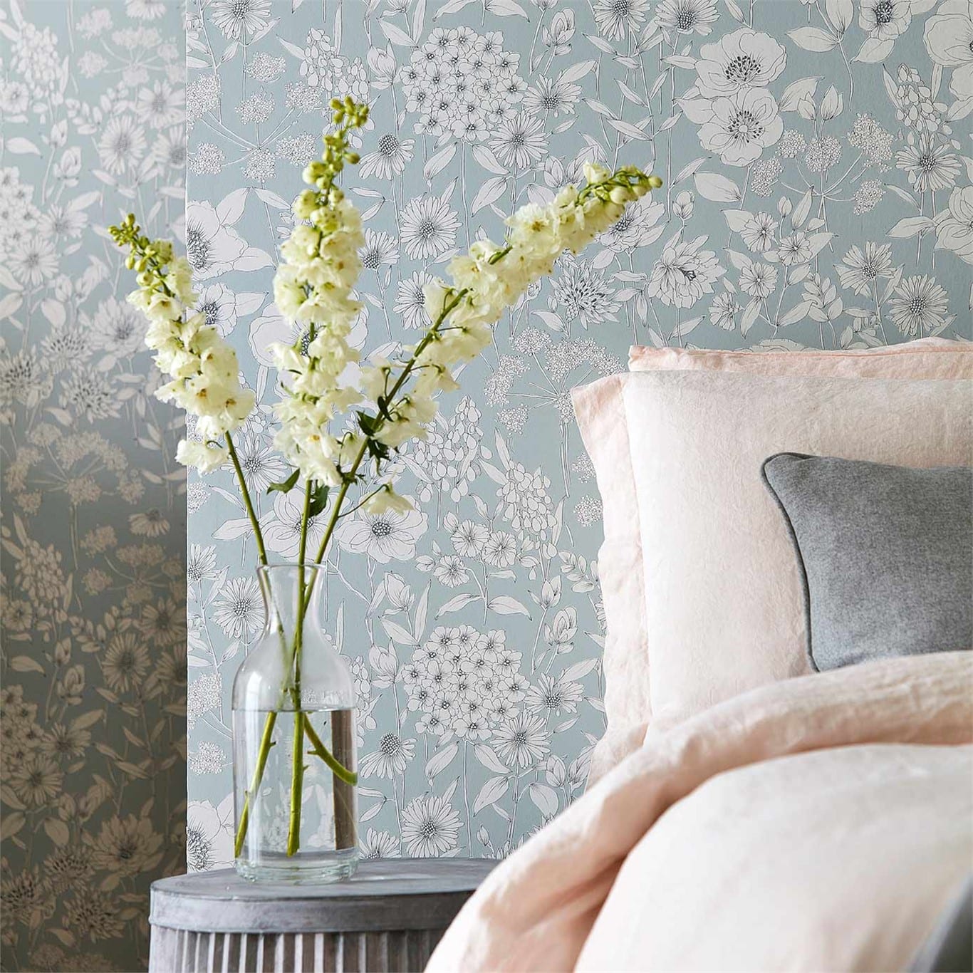 Willow Bloom Home Coraline Mineral Wallpaper