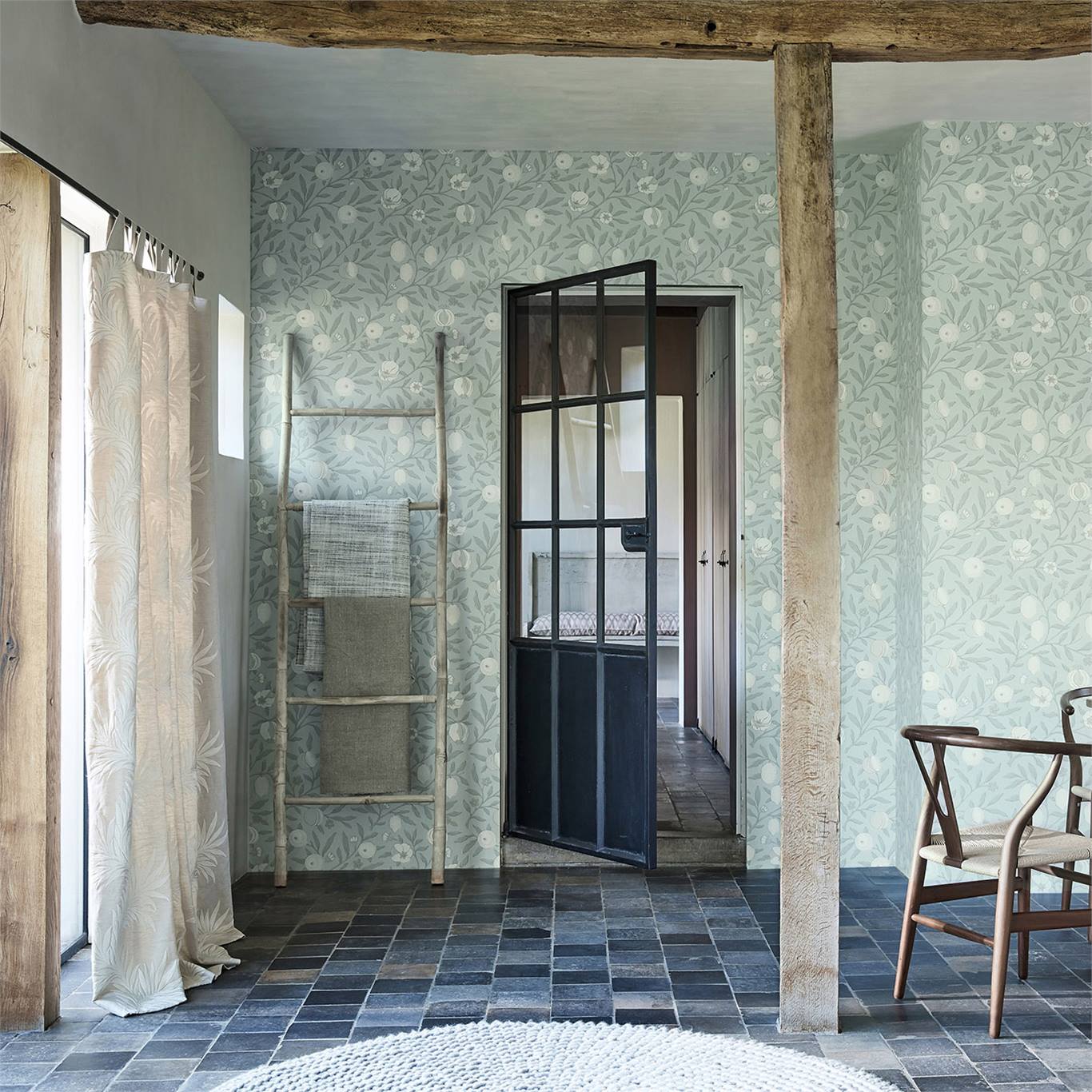 Verbena Poppy Grey Wallpaper - Image 2