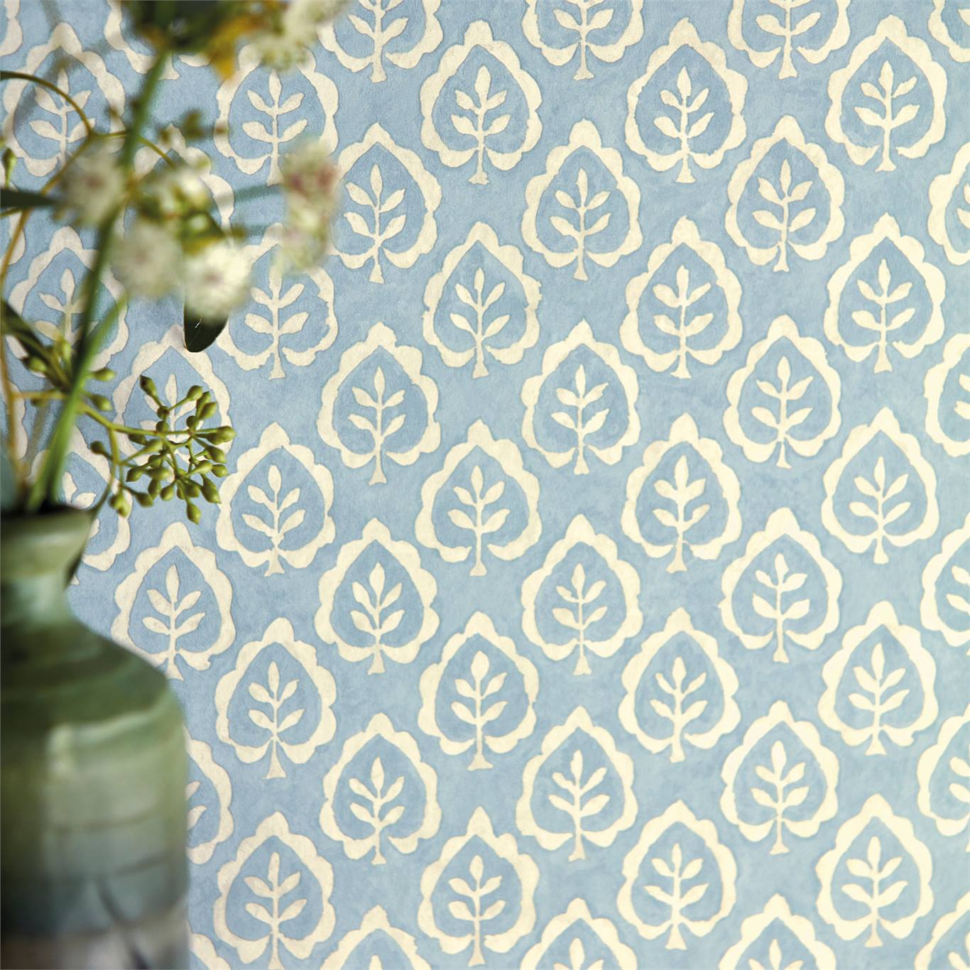 Willow Bloom Home Maeve Wallpaper