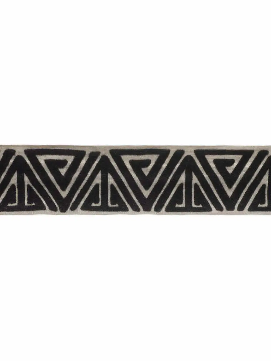 Willow Bloom Home Huxton Midnight Trim